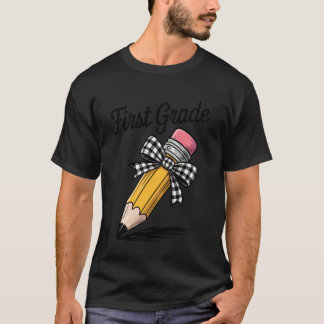 Första Klassens Squad Penna Coquette Bow Rolig Bak T Shirt