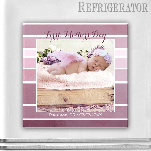 Första Mors dag Lilac Stripe Baby Photo Magnet (Photo magnet featuring your own photo framed by a mauve lilac striped design - Mother's Day gift)