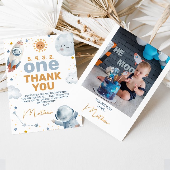 Första Resa runt Sol 1:a födelsedag - tack ditt ko Inbjudningar (First trip around the sun 1st birthday thank you card with the birthday party photo on the back.)