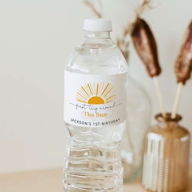 Första resa runt sol-födelsedagsfesten vattenflaskor etikett (Skapare uppladdad)