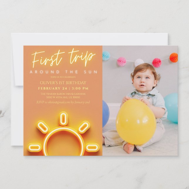 Första resa runt sol-fotot 1:a födelsedag inbjudningar (Framsida)