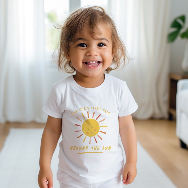 Första Resa runt Sol Kids första födelsedag T Shirt (First trip around sun 1st birthday modern boho t-shirt!)