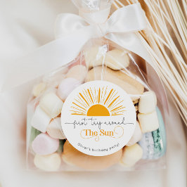 Första resa runt sol om minsta möjliga könsneutral klistermärke