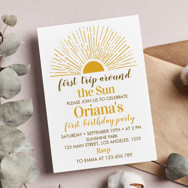 Första Resa runt Sol:s första födelsedag Inbjudningar (Skapare uppladdad)