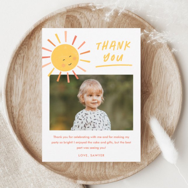 Första resan runt solen barn fotobursdag tack kort (Hand-drawn modern sun illustration photo kids birthday party thank you note card.)