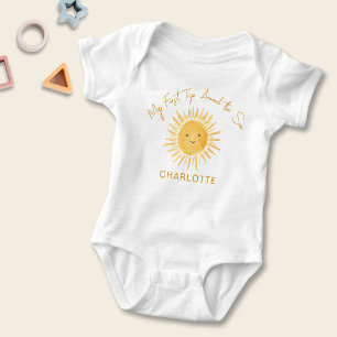 Första Resan Runt Solen Flickas Födelsedag T Shirt