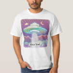 Första rymdskepps t-shirt<br><div class="desc">Första rymdskepps t-shirt,  presenter från ArtMuvz Illustration. Matchande rymdskepps t-shirt,  fantasykläder och science fiction-presenter. Detta rymdskepp är ett bra sätt att visa din kärlek till rymden och att ge någon en glad dag.</div>