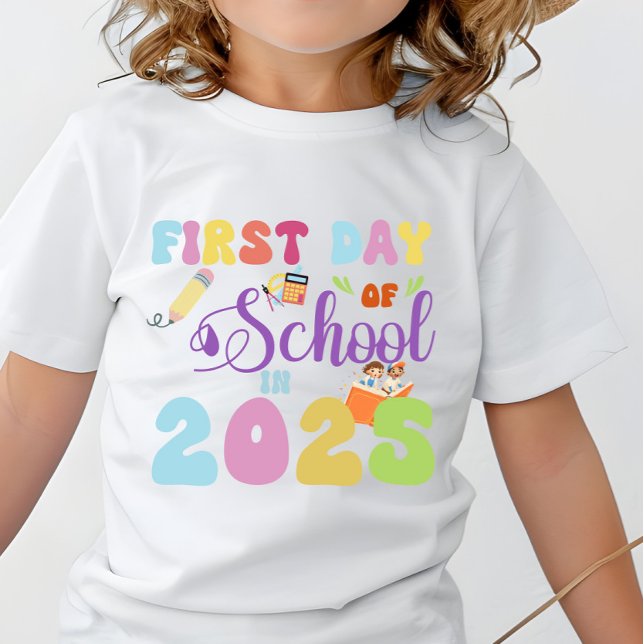 Första skoldagen 2025 i Back to school T Shirt (Skapare uppladdad)