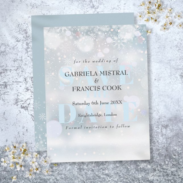 Första snöflingor Vinterbröllop Spara datum Vykort (First Snowflakes Winter Wedding Save the Date Postcard)