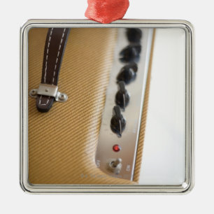 Förstärkare 2 julgransprydnad metall