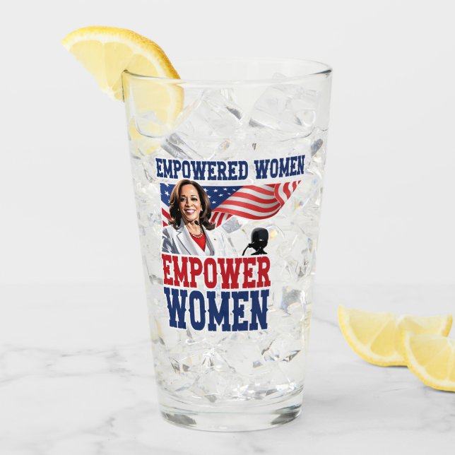 Förstärkta kvinnor ger kvinnor Kamala Harris Glaskopp (Framsida Ice)
