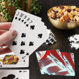 Förstoring av vit till röd beskuren digital färg casinokort