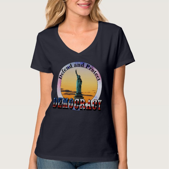 Försvar och skydd av DEMOKRATI T Shirt (Framsida)