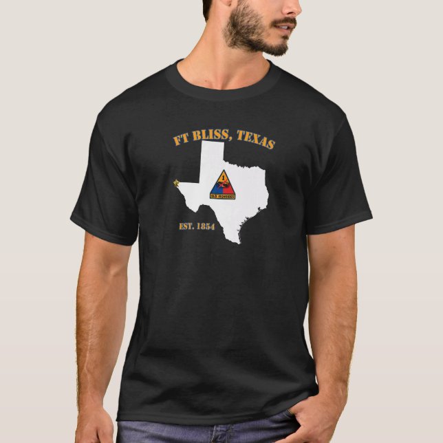 Fort Bliss Tx Military Base  1st Armored Division  T Shirt (Framsida)