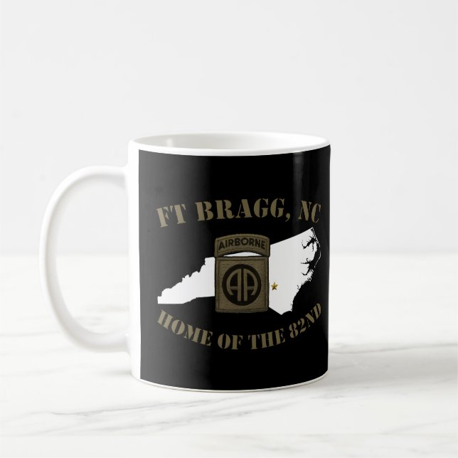 Fort Bragg-arméns militärbas efter Fayetteville Nc Kaffemugg (Vänster)