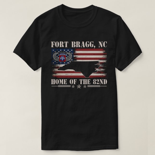 Fort Bragg NC Home Of The 82nd Airborne  T Shirt (Design framsida)