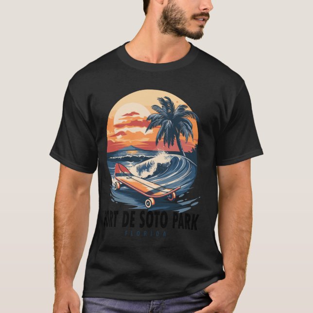 Fort De Soto Park Beach Florida Skateboard Skatebo T Shirt (Framsida)