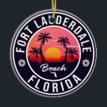 Fort Lauderdale Beach Florida Retro Sunset 60 s Julgransprydnad Keramik<br><div class="desc">Fort Lauderdale Florida - Retro Tropical Handflatan Träd 60-talet Souvenirs-Vintagen gör en underbar julklapp eller födelsedagspresent till fläkt av Fort Lauderdale Beach. Rundsommarbesöket är en gåva till perfekten älskare och det tropiska destinationsorten fläkt.</div>