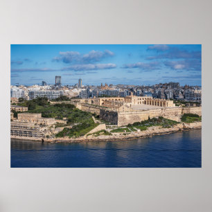 Fort Manoel och Sliema från Valletta, Malta Poster