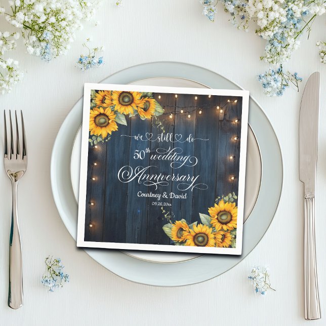 Fortfarande firar vi 50-årsdagen Bröllop String Lj Pappersservett (Skapare uppladdad)