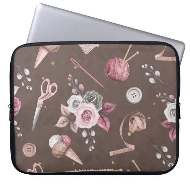 Fortfarande livet för Knitting Essentials Laptop Fodral (Framsidan)