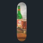 Fortfarande med Beer av Jennifer Goldberger Mini Skateboard Bräda 18,7 Cm<br><div class="desc">Känns törstig? Vem kan klandra dig! Jennifer Goldbergers underbara liv fångar det väsentliga i den öl som hon använder som sina proppar och skapar en önskan som genomsyrar arbetet. Köp det här biet och skjut din bra förmögenhet!</div>