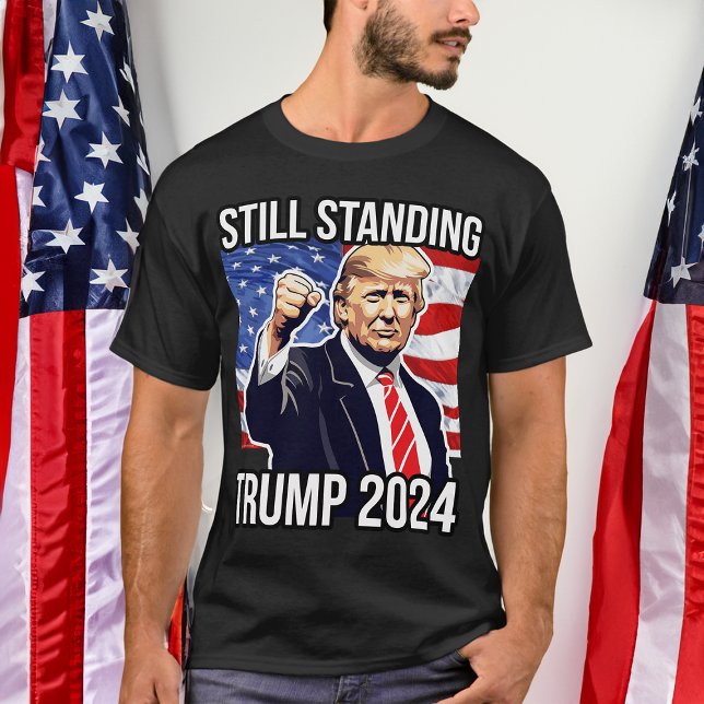 Fortfarande stående Donald Trump 2024 Fist Pump Am T Shirt (trump 2024 still standing t-shirt)