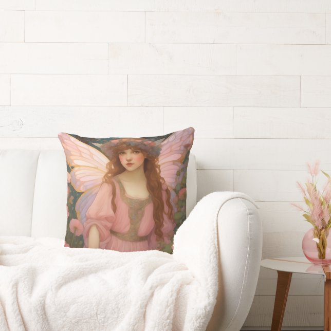 Förtjusande drömmar: En vismisk Rosa Fairy Porträt Kudde (Soffa)