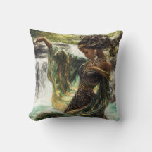 Förtjusande gudinna av Magic Waterfall