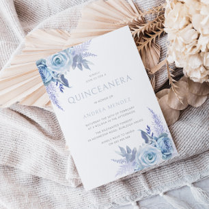 Förtrollad dammig blå vacker blomster-quinceanera inbjudningar