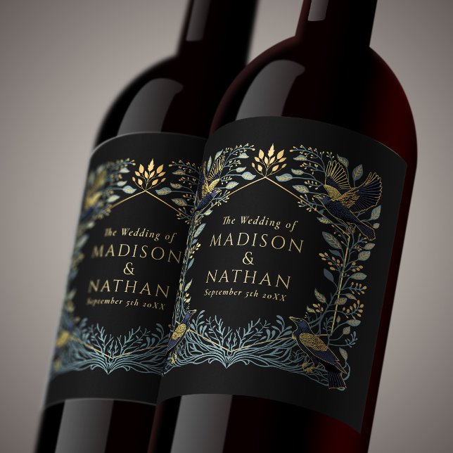 Förtrollad gotisk ravin blomsterbröllop vinflaska etikett (Skapare uppladdad)