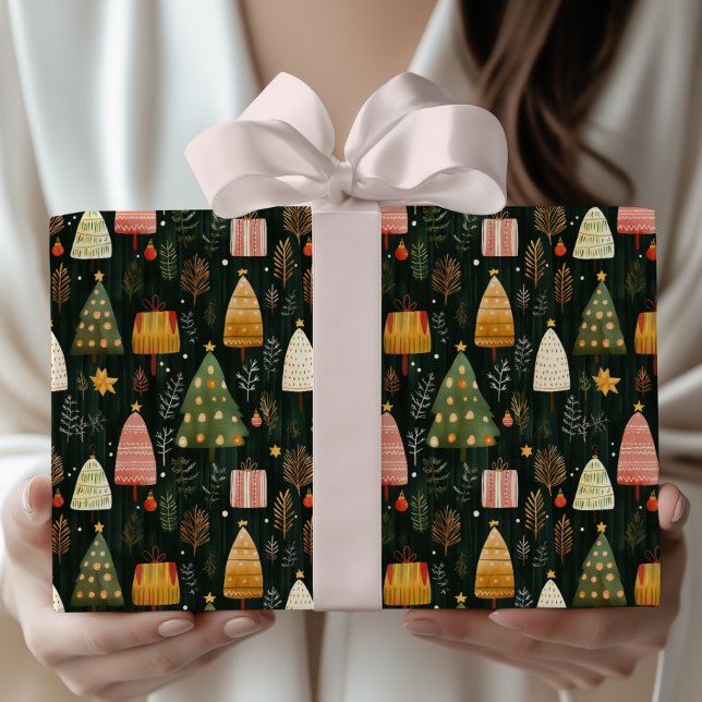 Förtrollad grön skogs julgransmönster presentpapper (Skapare uppladdad)