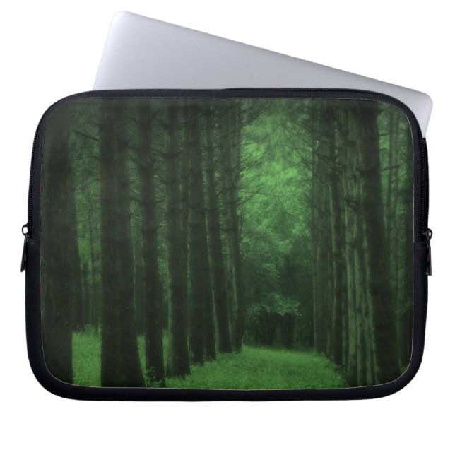 Förtrollad skogelektroniksleeve laptop sleeve (Framsidan)