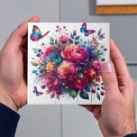Förtrollad trädgård: Blommar Symphony Ceramic Tile Kakelplatta<br><div class="desc">Gå in i en värld där flora och fauna lever i perfekt harmoni med vår "Enchanted Garden: Blommar Symphony Ceramic Tile". Det här keramiska mästerverket är ett ypperligt detaljerat konstverk som ger liv åt en lush bouquet av peonier, ro och vilda blommor i fullt bloom. Varje ruta fångas av lekfulla...</div>