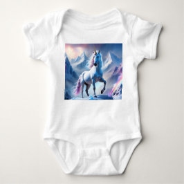 Förtrollad Unicorn i en Snowy Fantasy-Poster T Shirt