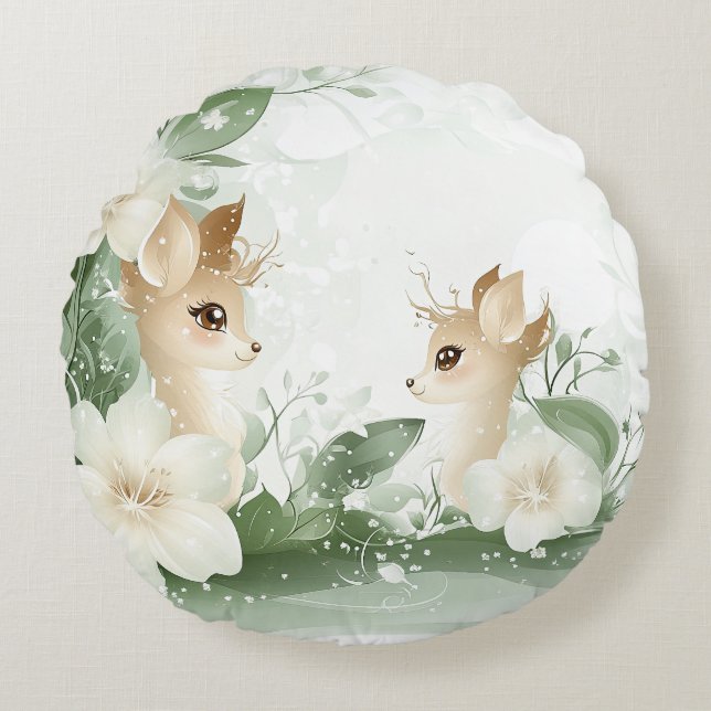 Förtrollade skogsplanteringar i en Blommigt Haven Rund Kudde (Framsidan)