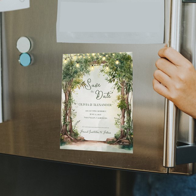 Förtrollade trädgårdssträngljus Spara datumet (Enchanted Garden String Lights Save the Date Magnet | Rustic Outdoor Wedding Magnetic Announcement)