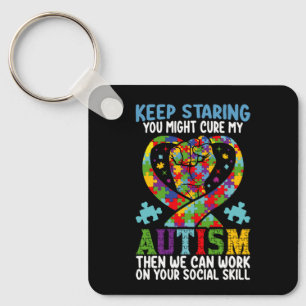 Fortsätt Stirra Du Kanske Kan Bota Min Autismmedve Nyckelring