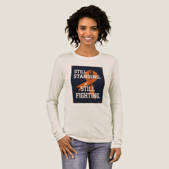 "Fortsätter stå. Kämpar vidare."T-Shirt T Shirt (Hel framsida)