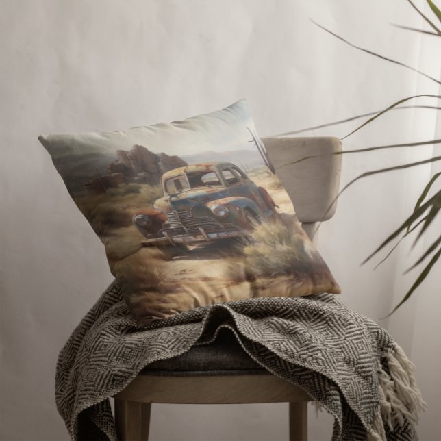 Förtvivlad bil i öknen kudde (Skapare uppladdad)