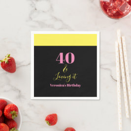 Forty and Loving It 40th Birthday Yellow Black Pappersservett