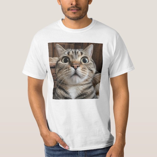 Förvånad kattansikte, kattfoto t shirt (Framsida)