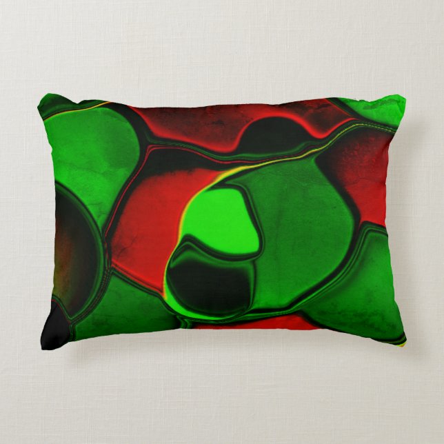 Förvrängda och främmande former, rött och grönt fä prydnadskudde (Framsidan)