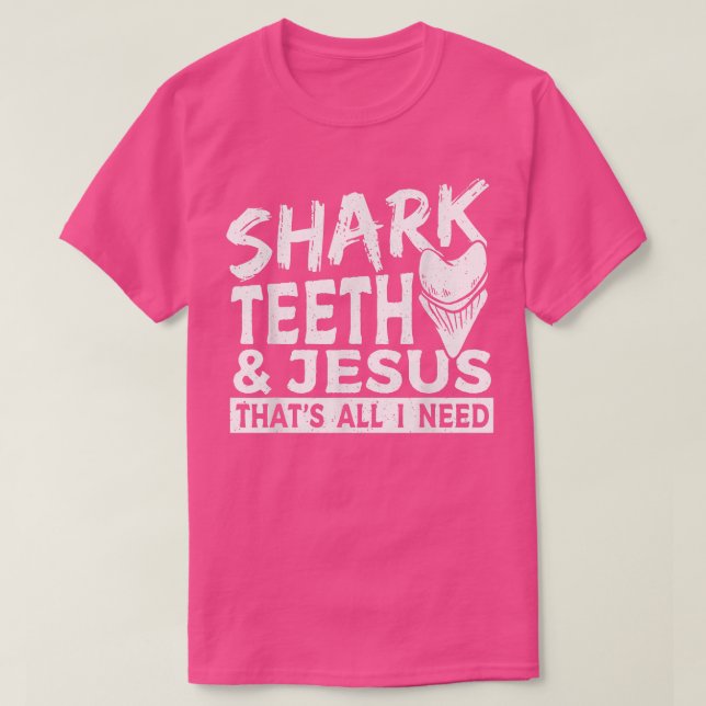 Fossil Tooth Hunter Design for an Shark Tooth Hunt T Shirt (Design framsida)