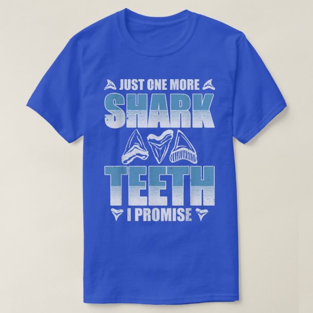 Fossil Tooth Hunter Quote for shark tooth T Shirt (Design framsida)