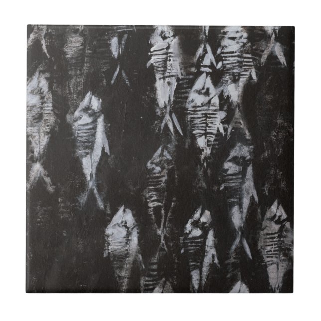 Fossil White Fish on Black Background Kakelplatta (Framsidan)