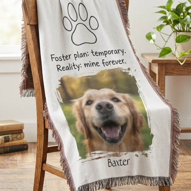 Foster Fail Tassavbild Foto Filt (A dog photo featured on this woven design, a perfect keepsake for a new pet parent’s gotcha day.)