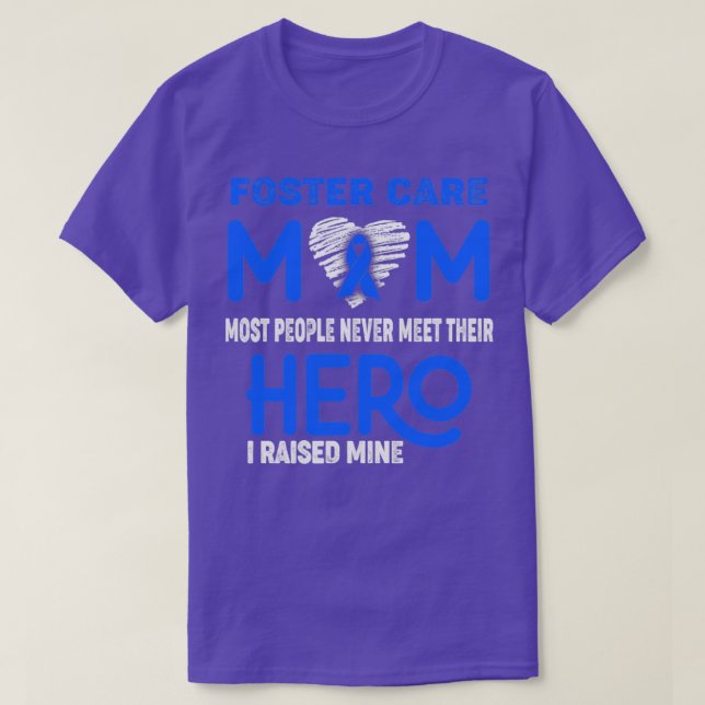 Fostervården Mamma de flesta människor möter aldri T Shirt (Design framsida)