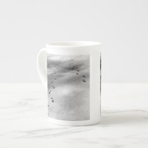 Fotavtryck i Snö Benporslin Mugg