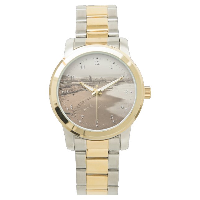 Fotavtryck på en Foggy Beach Watch Armbandsur (Framsida)